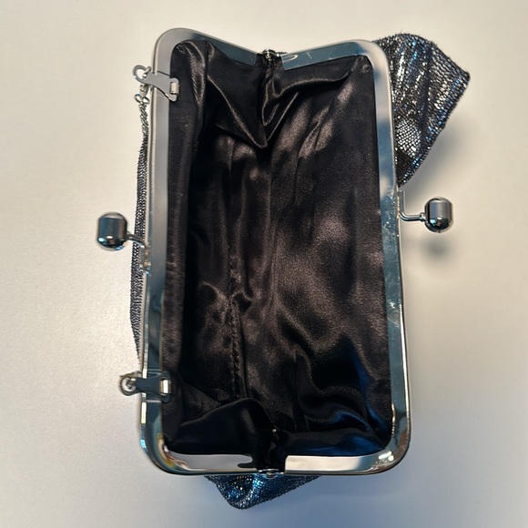 Vintage Silver Metallic Bow Rhinestones Evening Clutch/Shoulder Bag Kiss lock - Picture 4 of 5